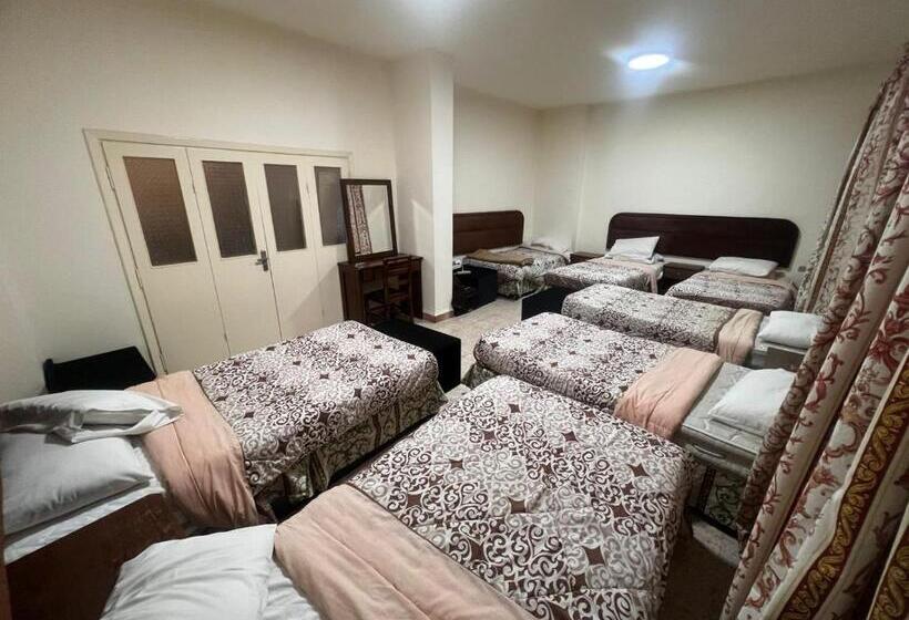 هاستل Student House