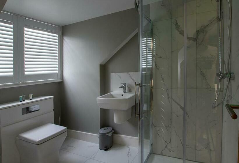 فندق صغير The Flyford