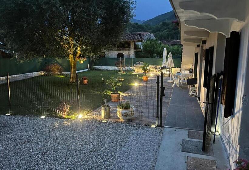 ベッドアンドブレックファースト La Corte Di Bacco