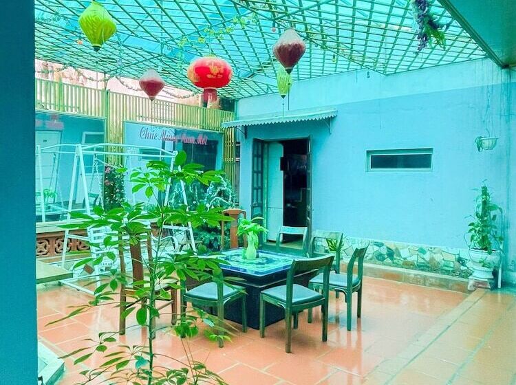 تختخواب و صبحانه Vani S Home