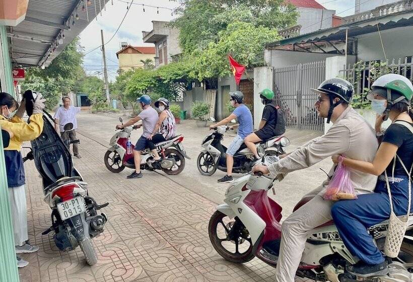 تختخواب و صبحانه Vani S Home