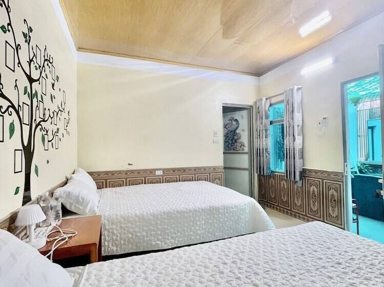 تختخواب و صبحانه Vani S Home