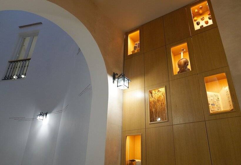 Casa De La Vega Suites