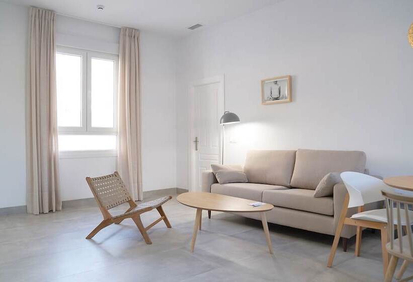 Casa De La Vega Suites