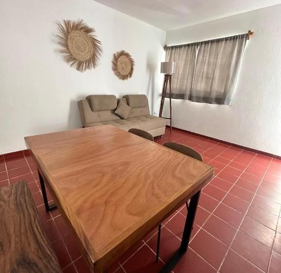 Creta Hotel & Suites