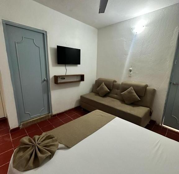 Creta Hotel & Suites