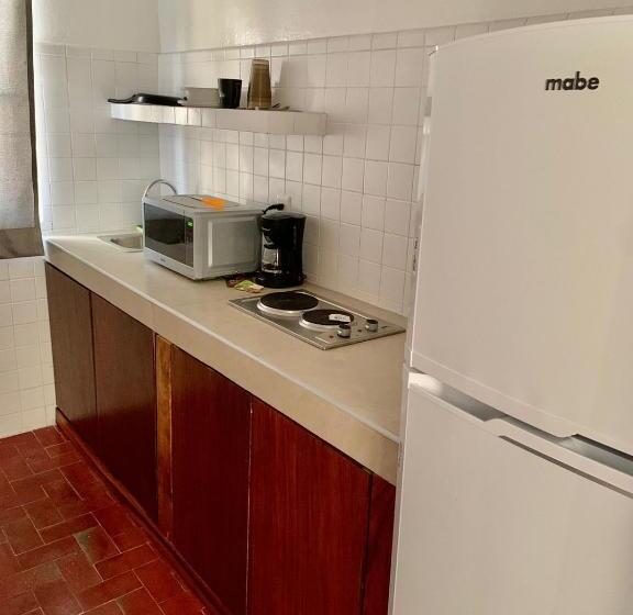 Creta Hotel & Suites