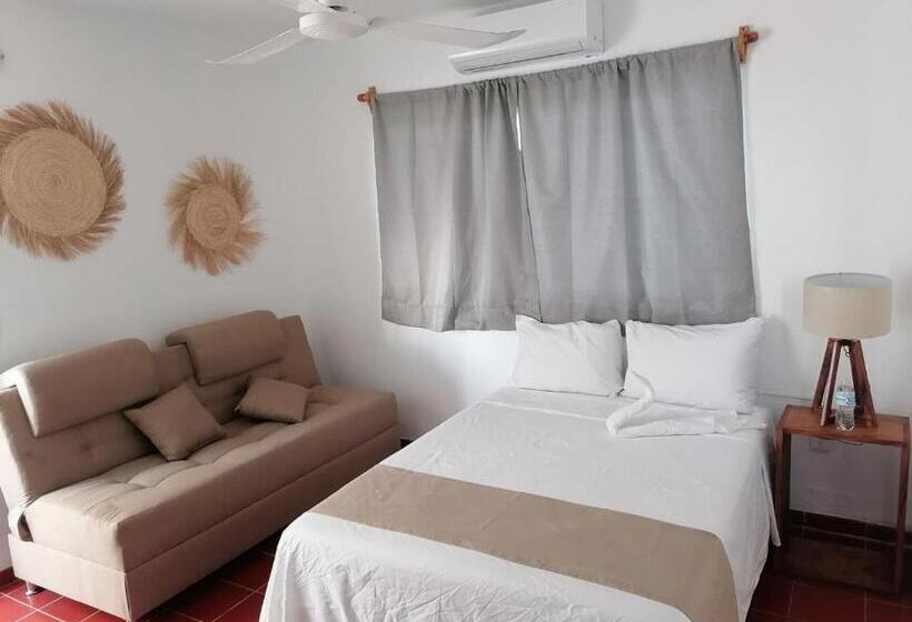 Creta Hotel & Suites