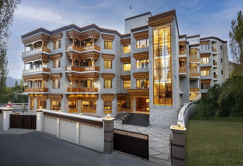 Gyalpo Residency A Mountain View Luxury Hotel In Leh