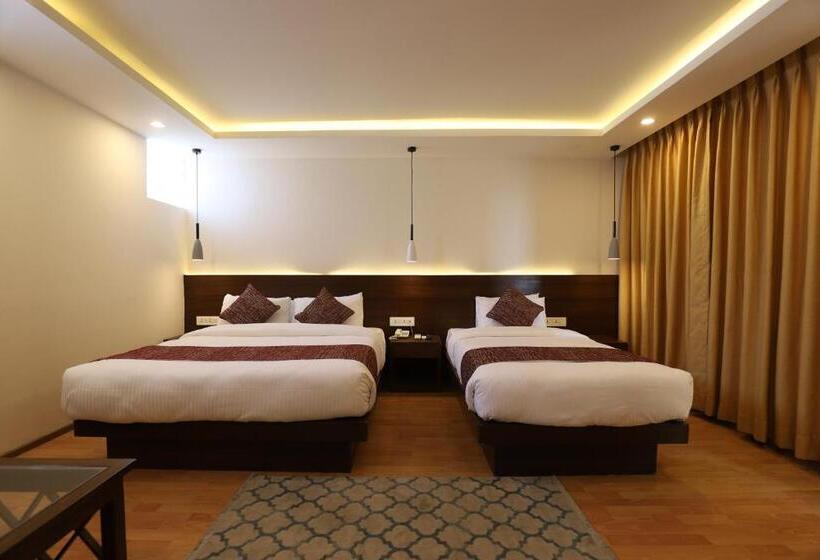 Apex Business Hotel   Airport