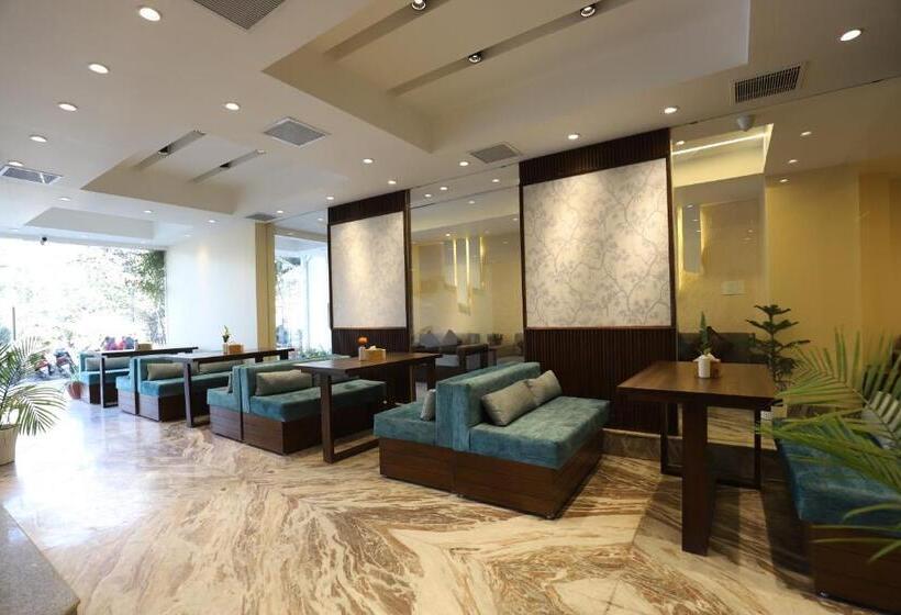 Apex Business Hotel   Airport