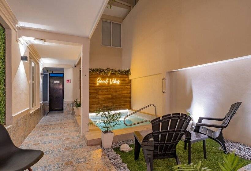 هتل Brisas 5a Av, Playa Del Carmen