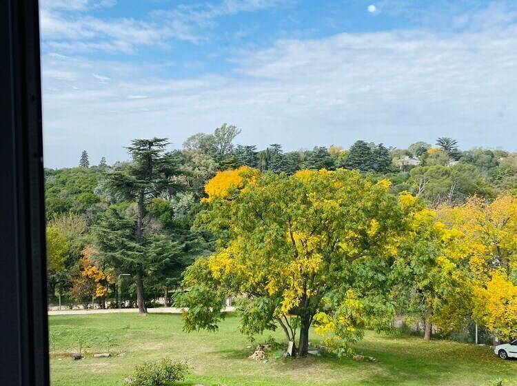 בית מלון כפרי Carod Espacio Serrano