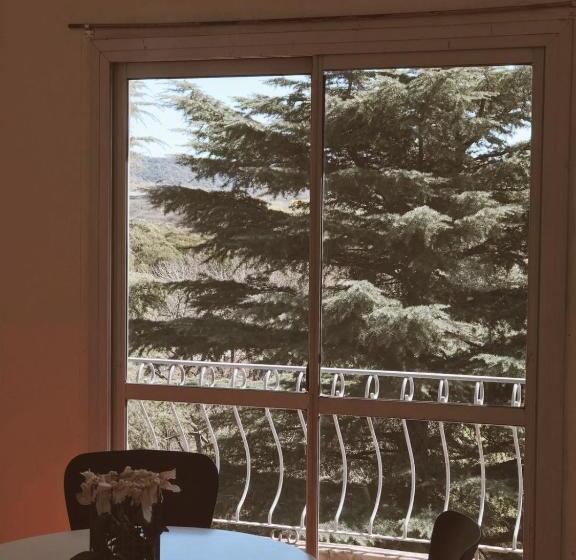 בית מלון כפרי Carod Espacio Serrano