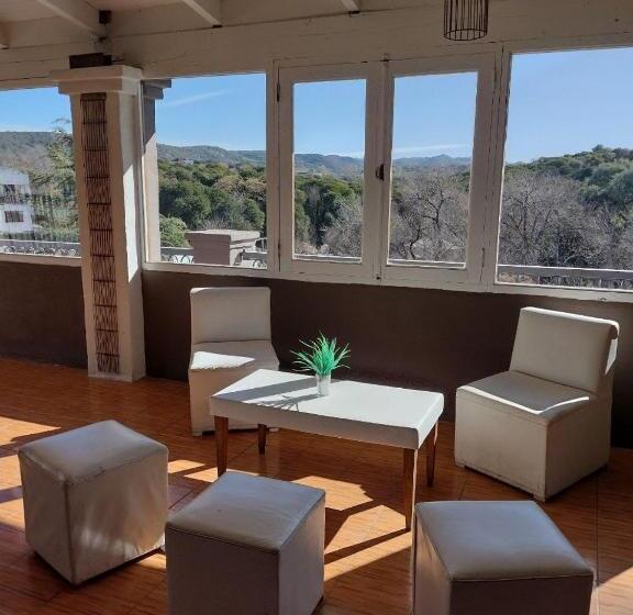 בית מלון כפרי Carod Espacio Serrano