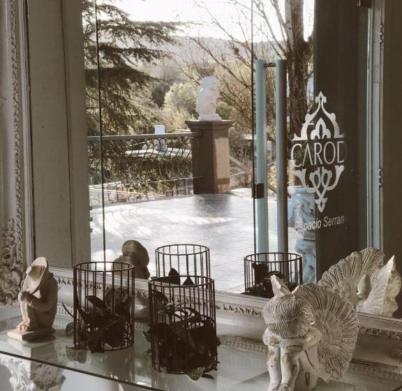 בית מלון כפרי Carod Espacio Serrano