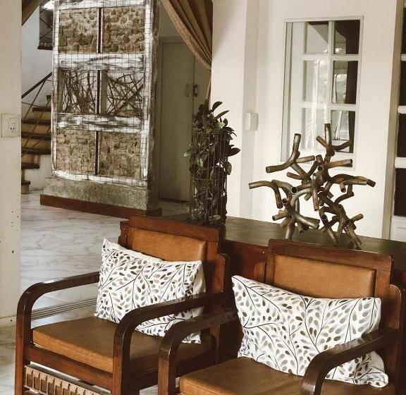 בית מלון כפרי Carod Espacio Serrano