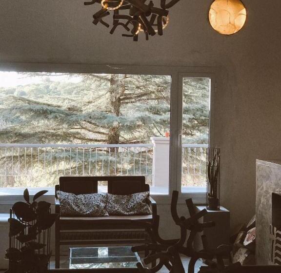 בית מלון כפרי Carod Espacio Serrano