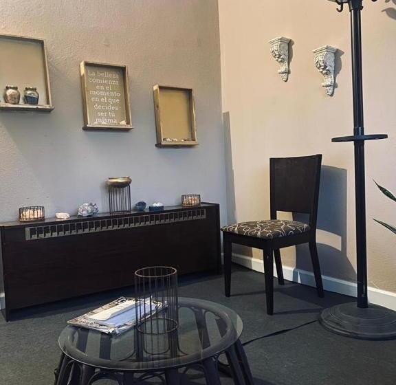 בית מלון כפרי Carod Espacio Serrano