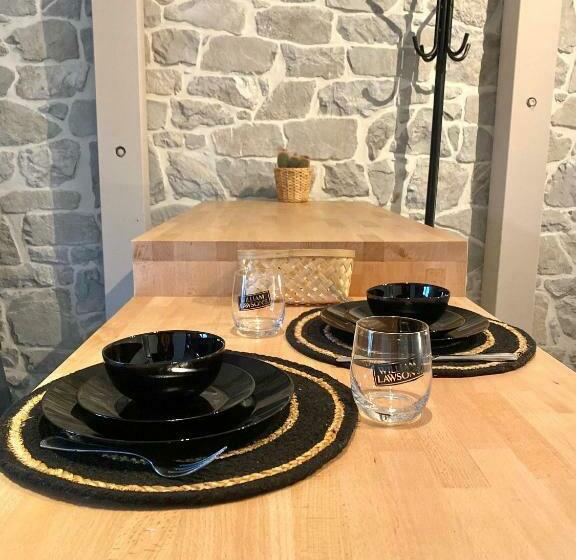 Капсульный Oтель Ciney   Le Nid Du Clocher