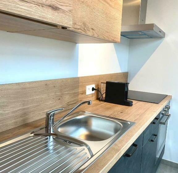 Капсульный Oтель Ciney   Le Nid Du Clocher