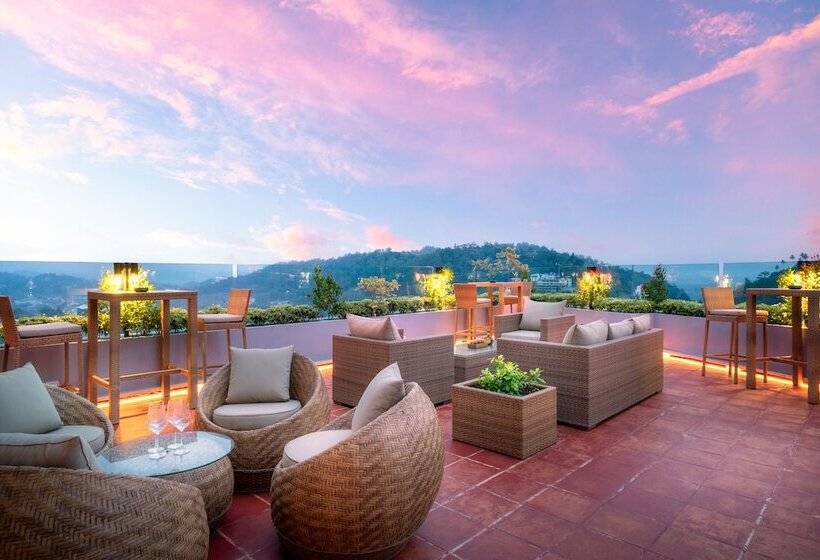 Hotel Grand Serendib