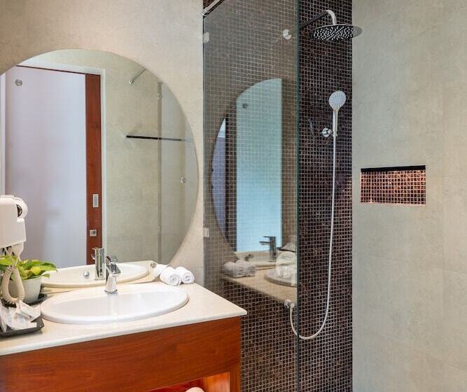 Hotel Grand Serendib