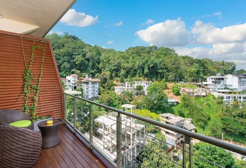 Hotel Grand Serendib