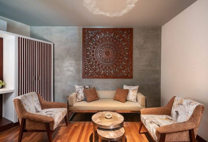 Hotel Grand Serendib