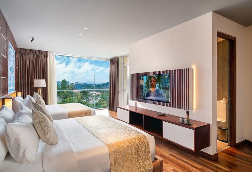 Hotel Grand Serendib