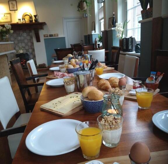 ホテル Bed & Brasserie Het Kosthuys