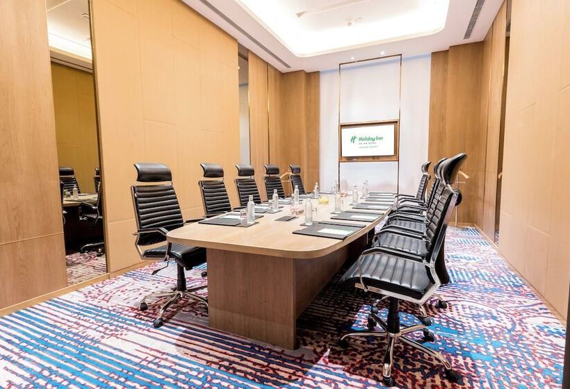 Отель Holiday Inn Lucknow Airport, An Ihg