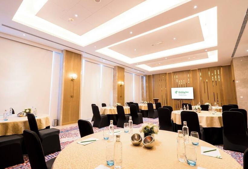 Отель Holiday Inn Lucknow Airport, An Ihg