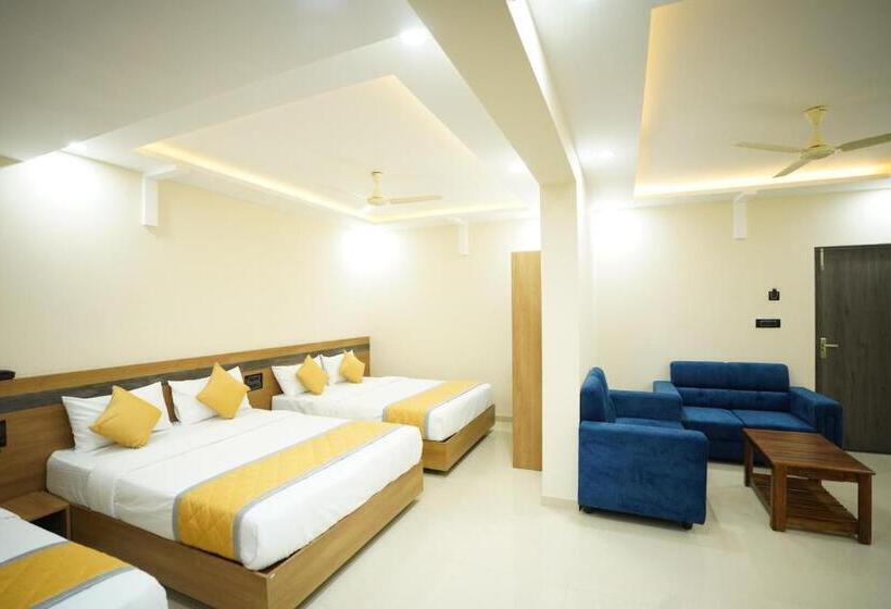 Отель Mangalore Stay Inn