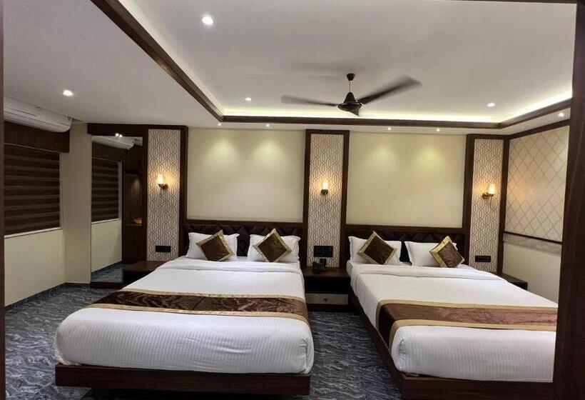 Отель Mangalore Stay Inn