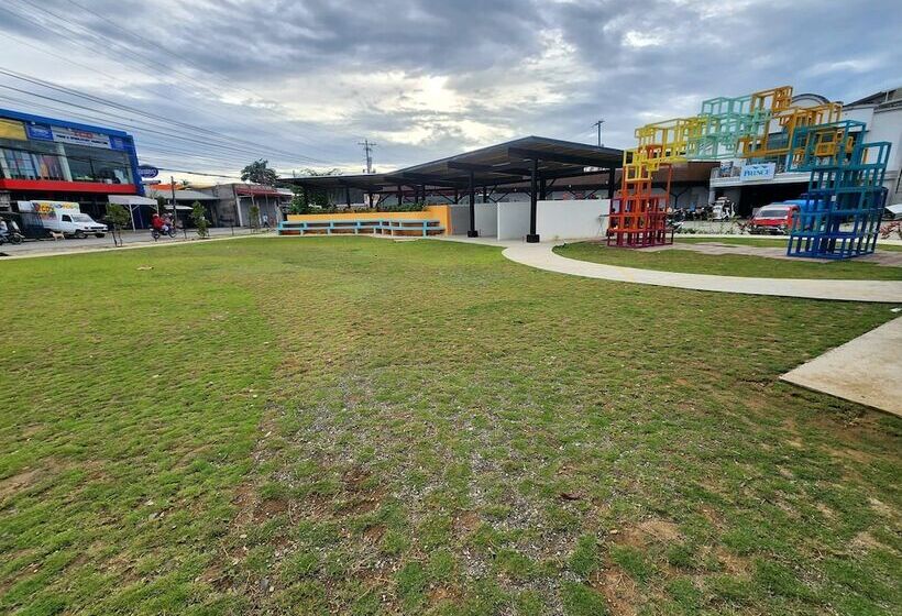 호텔 Prince Express Inn