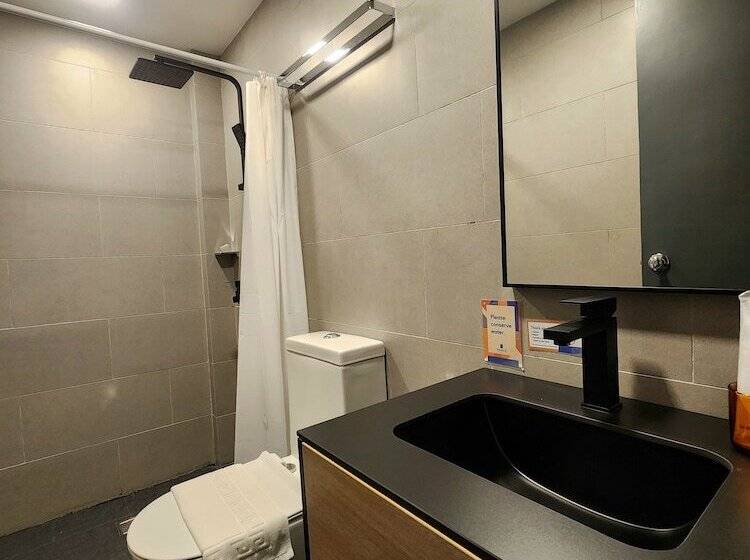 호텔 Prince Express Inn