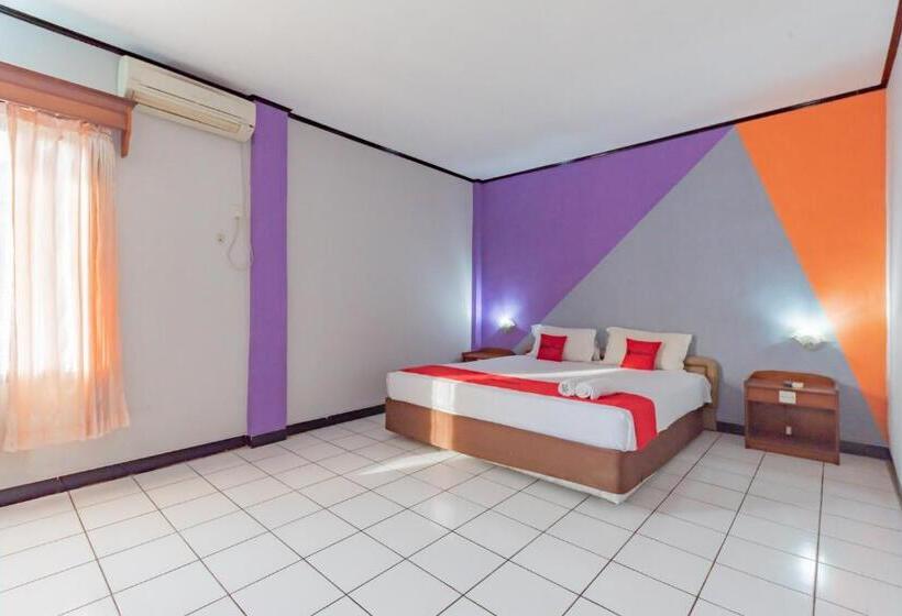 ホテル Reddoorz Near Plaza Balikpapan