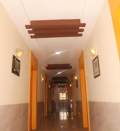 Отель Shree Krishna Palace