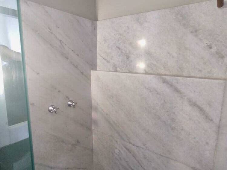 هتل Villa Salvador