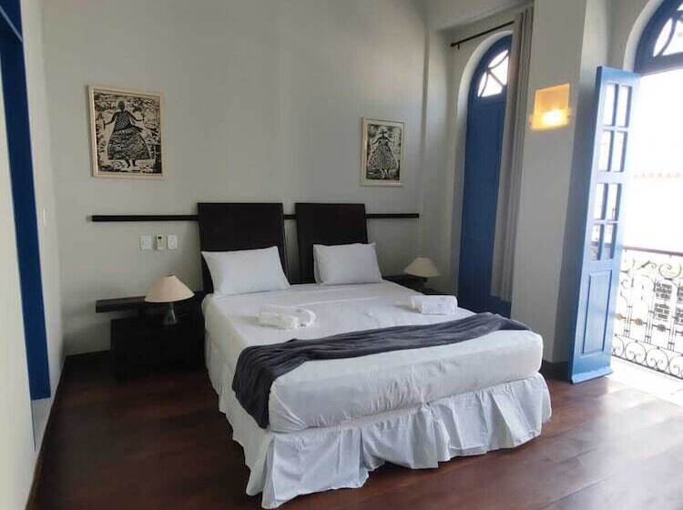 هتل Villa Salvador