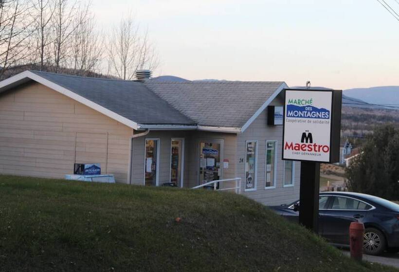 Пансион Room In Lodge Luther King Grande Chambre Décor Moderne Et Relaxe