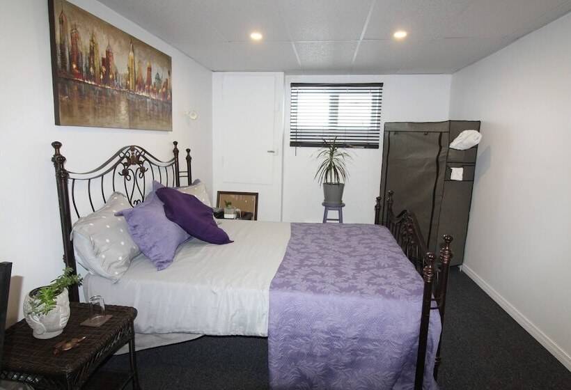 Пансион Room In Lodge Luther King Grande Chambre Décor Moderne Et Relaxe