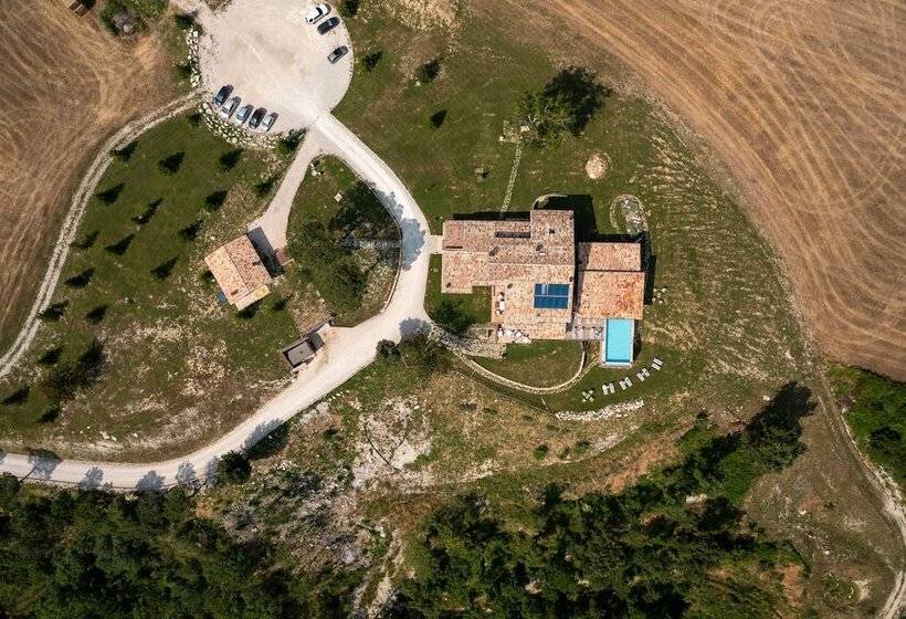 Курорт Aura Relais