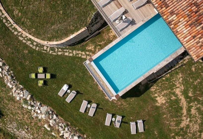 Курорт Aura Relais