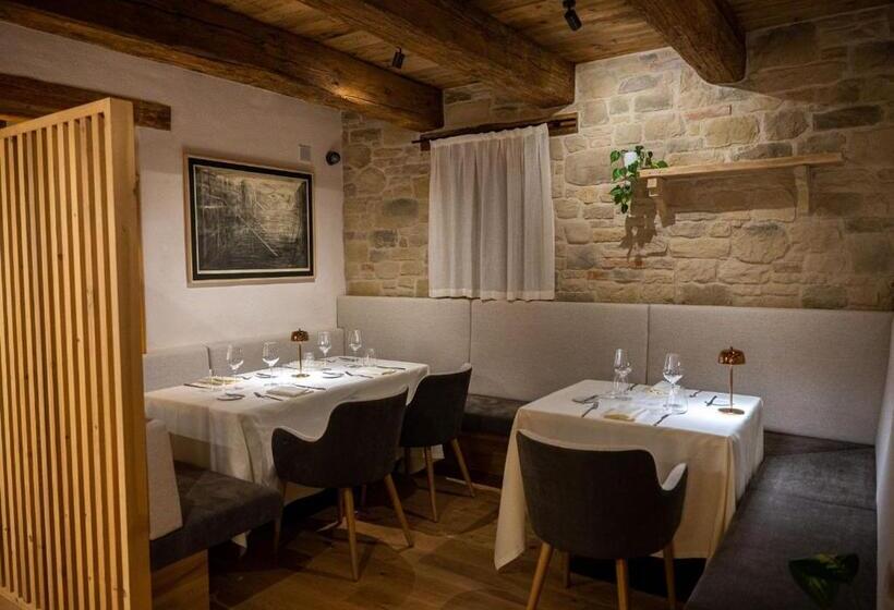 Курорт Aura Relais