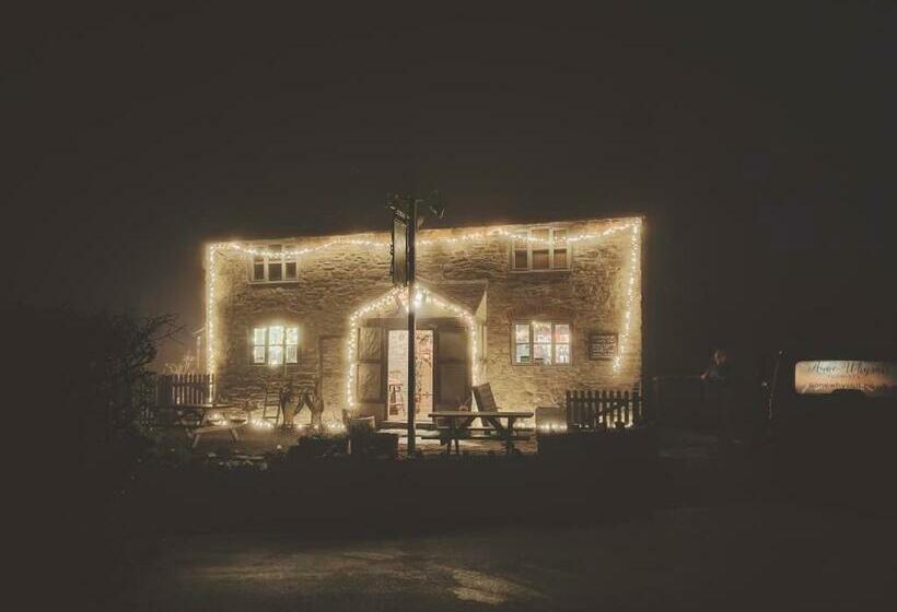 فندق صغير Stables Inn, Hopesgate