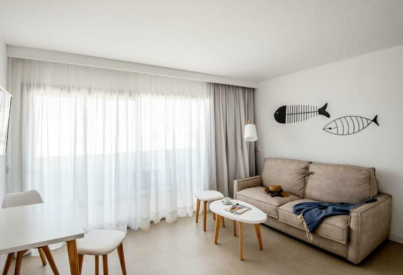 Apartamentos Top Secret Prestige Es Pujols   Formentera Vacaciones