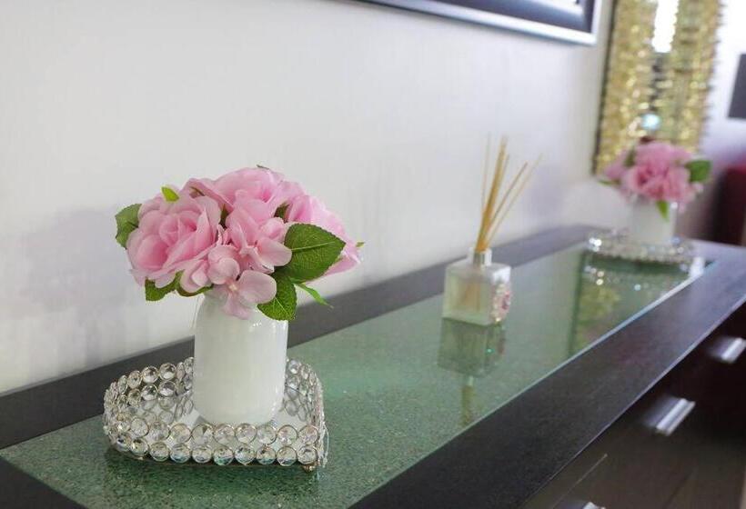 Beautiful Penthouse Condo With Stunning Views Of Both Ocean And City