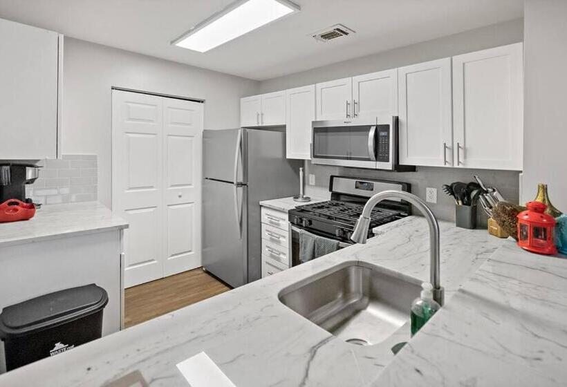 Garden Styles Herndon Dulles Airport